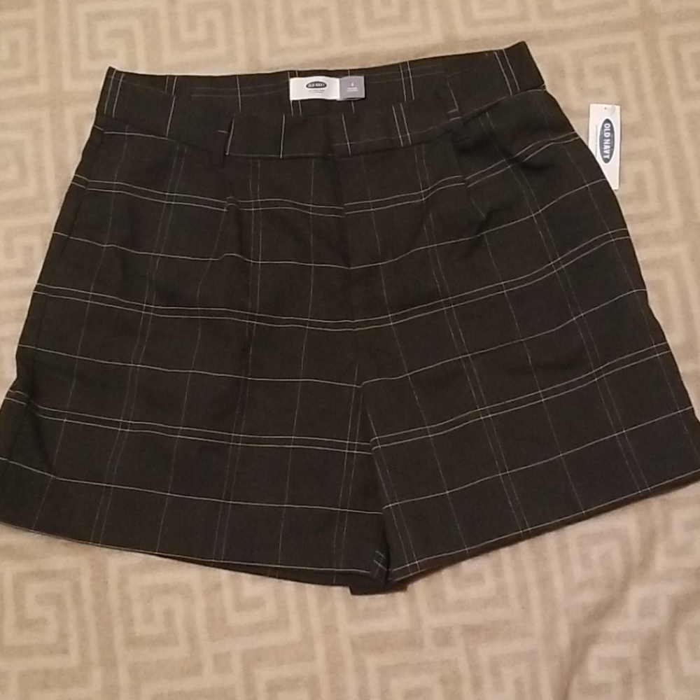 Old Navy Pleated Dreas Shorts
